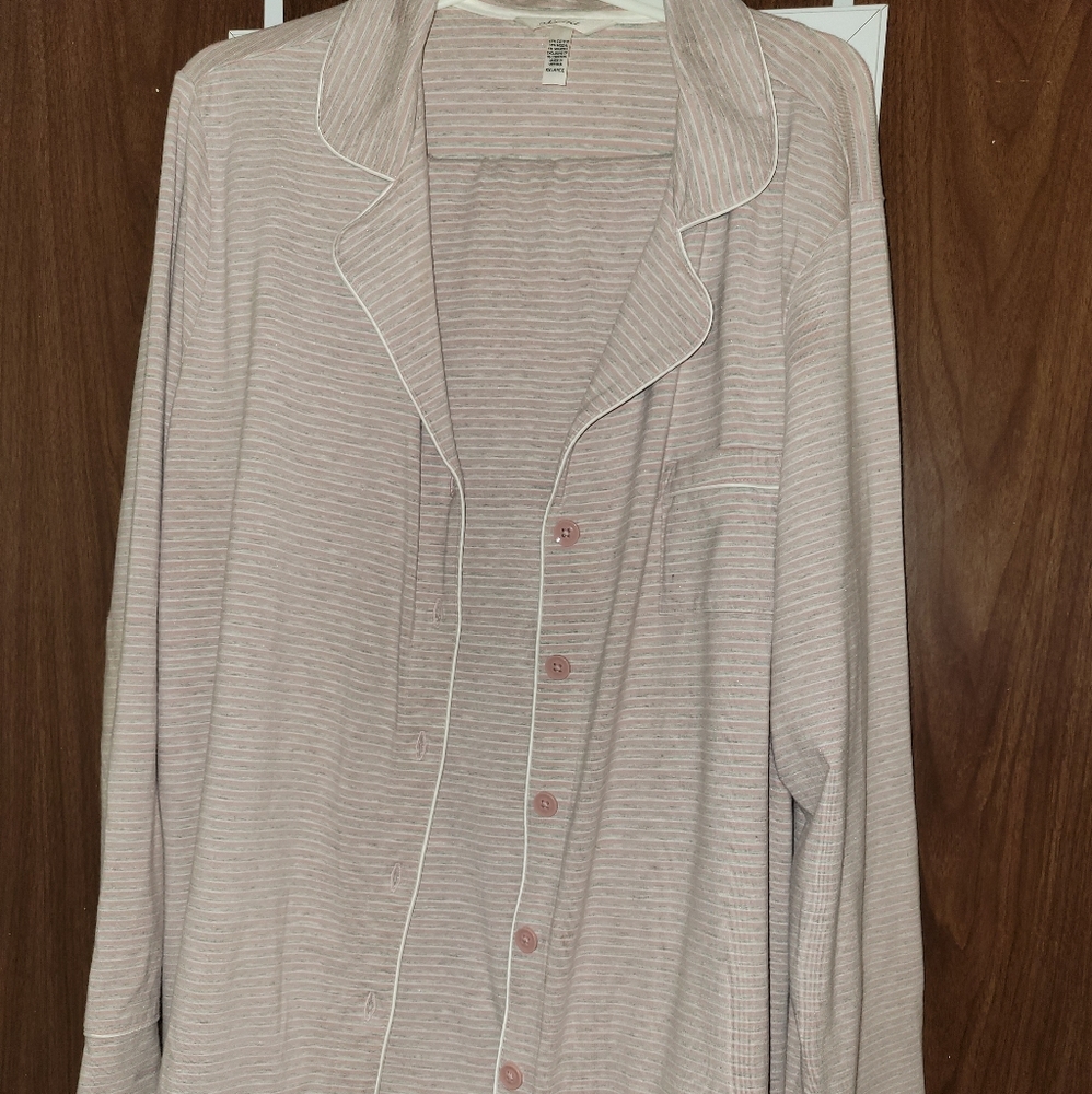 Soma pajama set (Size XXL)